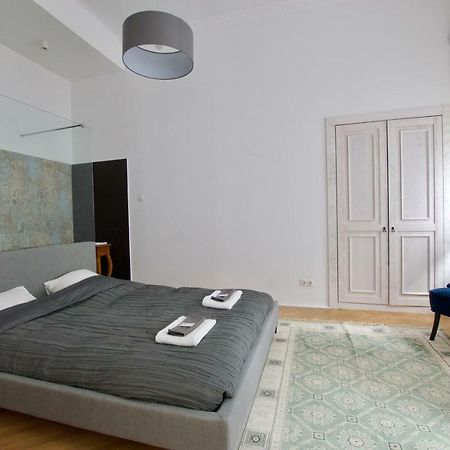 Luxury Apartment By Hi5 - Oktober 6 Street Budapest Eksteriør billede